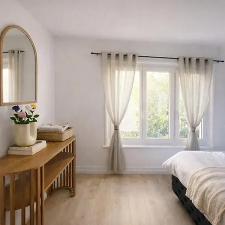 New - Le Salon Velours - T2 Elegant - Gare *